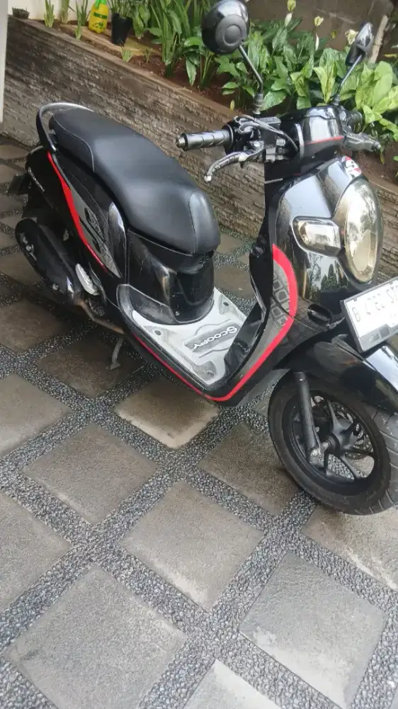 Dijual motor scoopy 2019