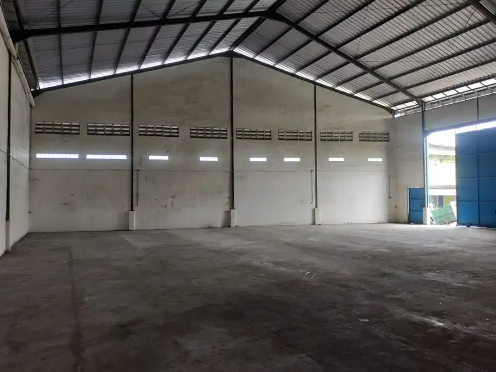 Gudang Siap Pakai di Kedinding Kenjeran, Surabaya