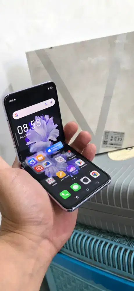 Tecno Phantom V Flip 5G Fullset