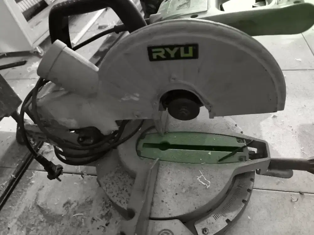 Mesin potong aluminium kondisi apa adanya