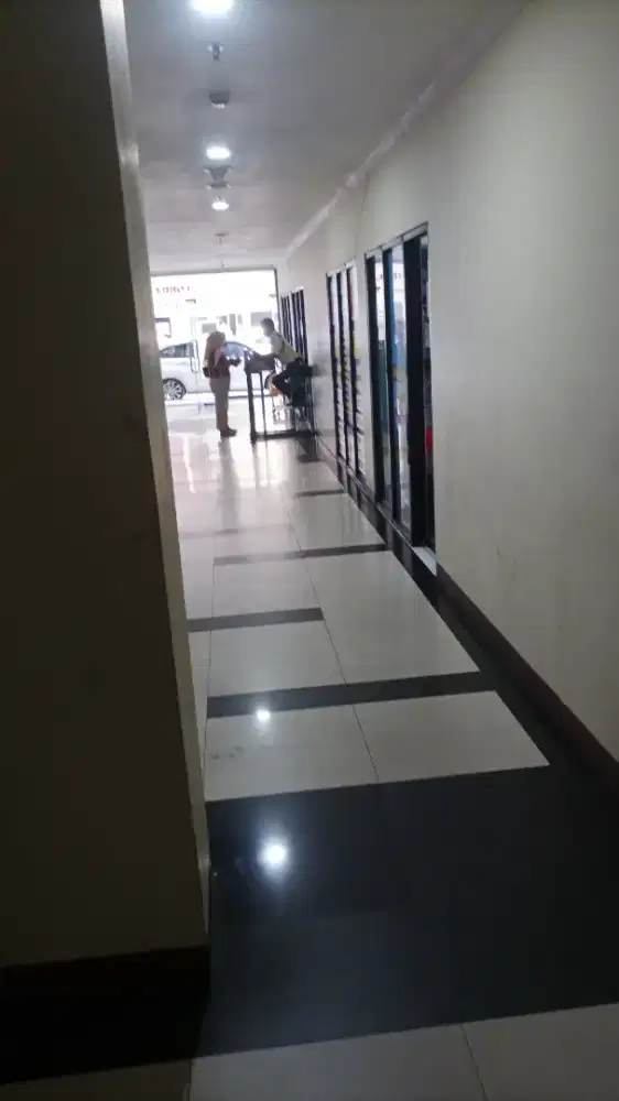 ART Wanita Buat Hari Ini