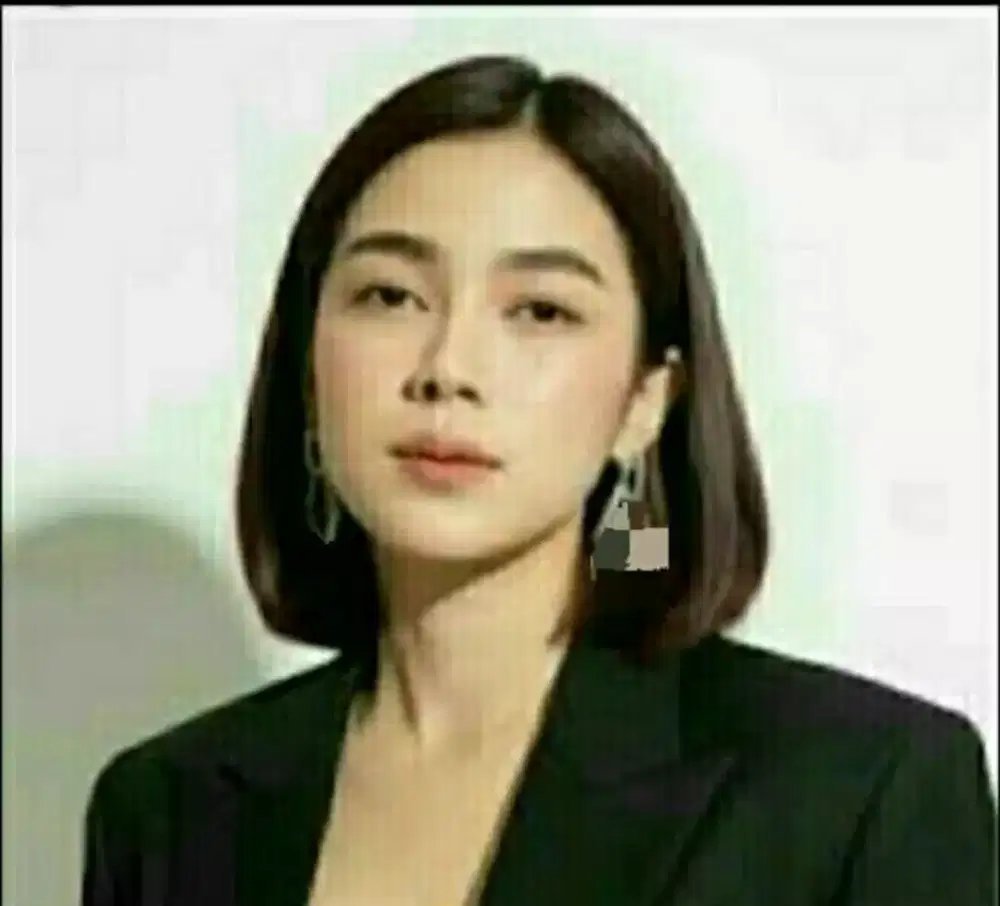 Available housemaid, nurse, babysitter, chef, etc