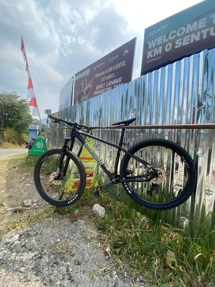 sepeda dominate axc2 comp