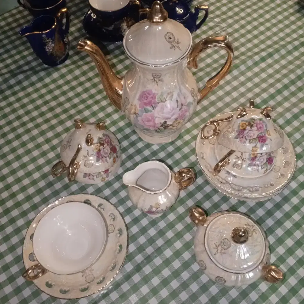 Cangkir antik Tea set  kaki tiga Japan