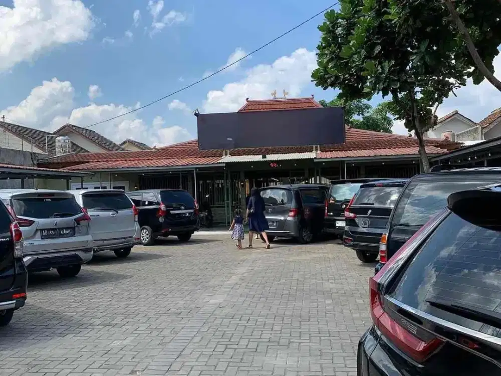 Disewaakan Bangunan Usaha konsef joglo