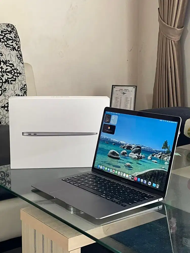 MacBook Air 2020 M1 8/256