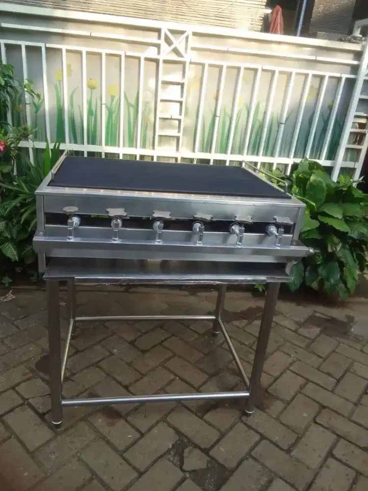 Gas Grill/kompor grill/panggang batu lava ukuran 80x60x85