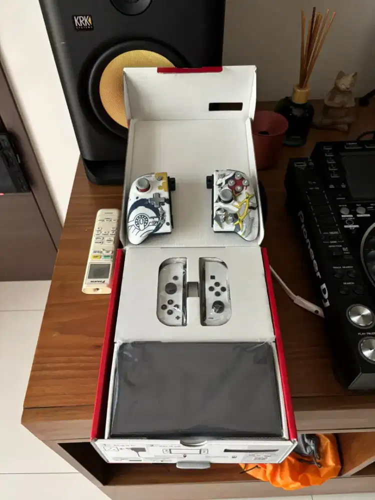 SWITCH OLED LIKE NEW