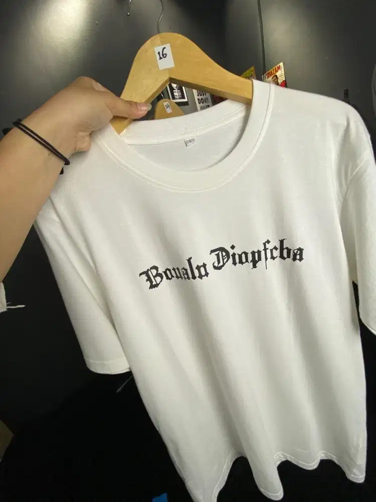 Dicari Segera Host live