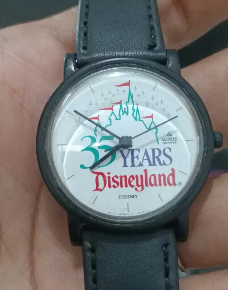 Jam tangan Disneyland 35th original