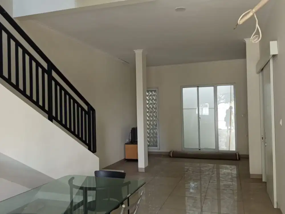 Disewakan Rumah Cluster Amanda Summarecon Bandung