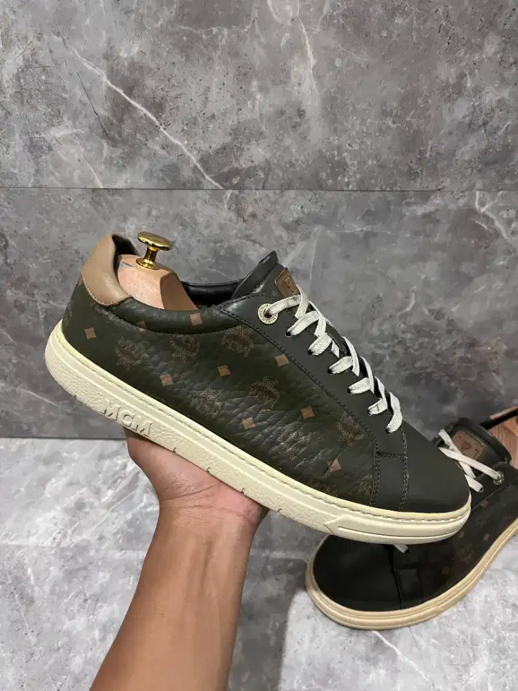 Sepatu MCM Original Sneaker bekas prelov no gucci bally lv prada louis