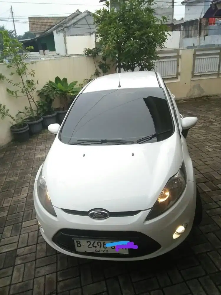 Fiesta S Matic Tangan PERTAMA Terawat istimewa