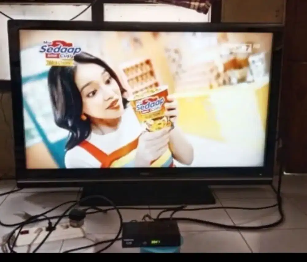 46 LCD PANASONIC Gambar tajam, ada remot masih Analog.