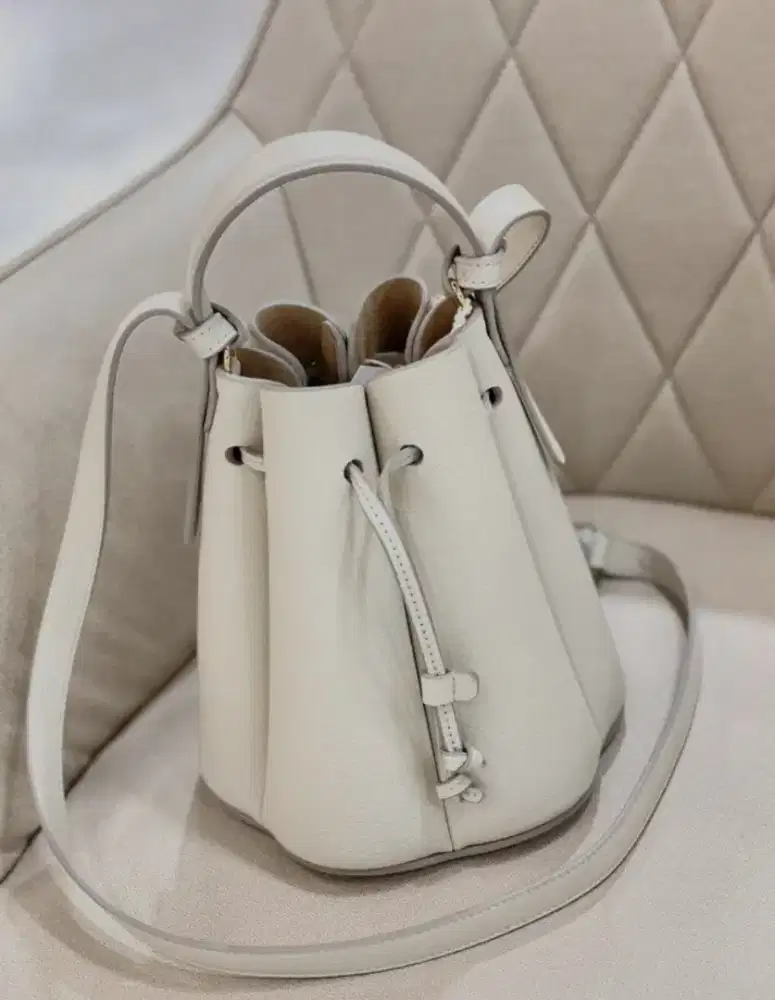 Poline bucket authentic