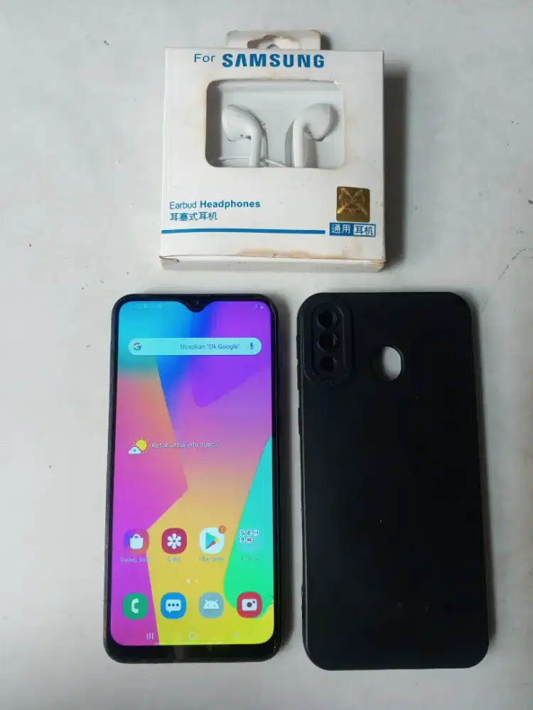 Samsung M20 Jaringan 4G Ram 3/32 Siiap pakaii