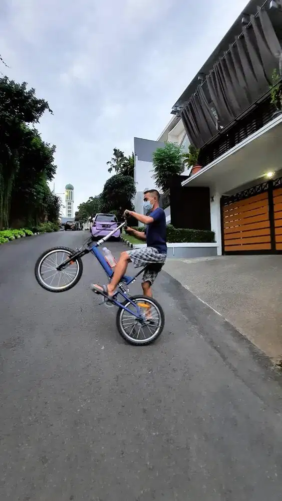 Sepeda Lipat AirWalk Espressa Biru