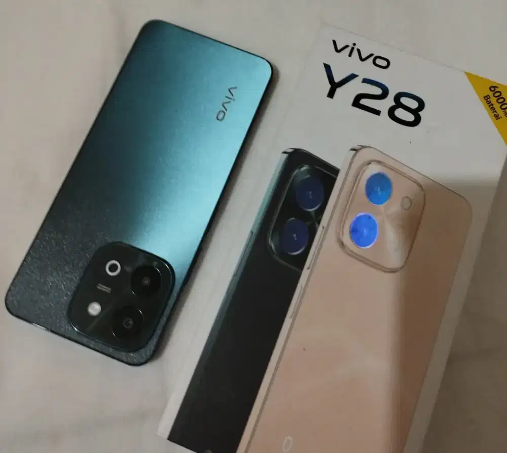 Vivo y28 8/256 kondisi mulus
