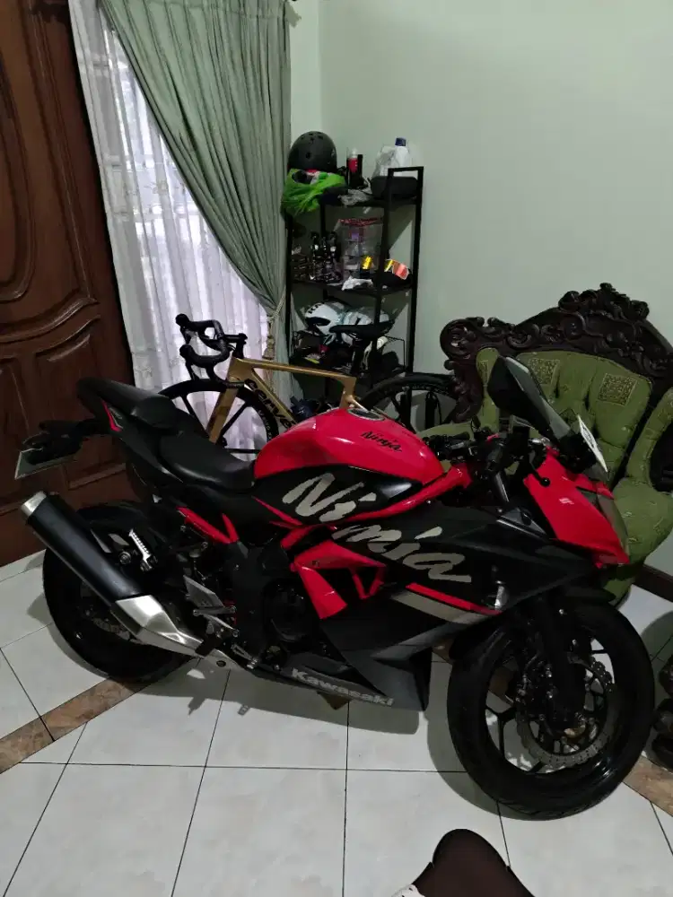 ninja 250 2019 merah