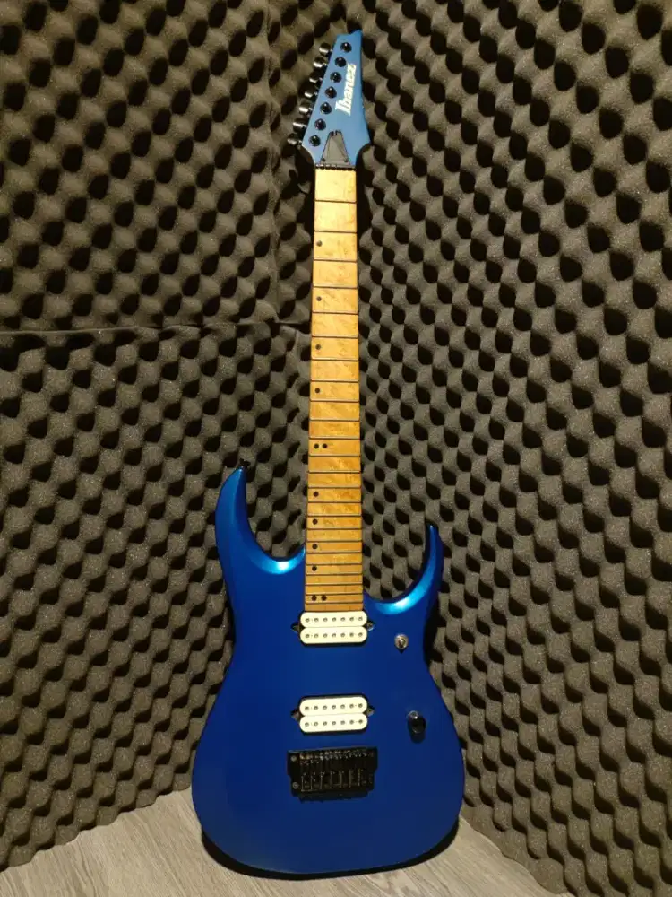 Ibanez RGDIR7M Iron Label Laser Blue 7 Strings