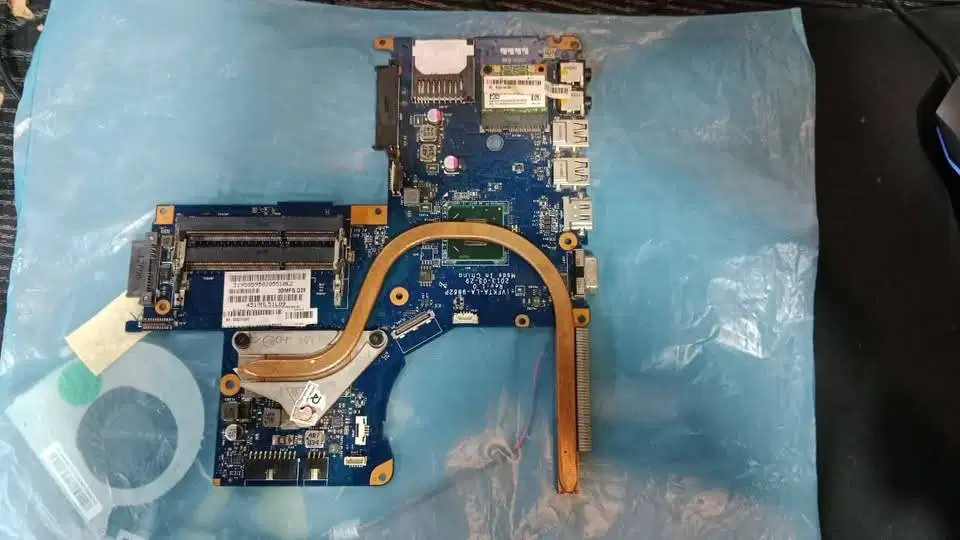 Ready jual Motherboard Toshiba L40