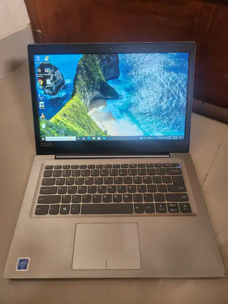 Lenovo 81A5 Ram 4 / SSD 128GB celeron N3350 14inc laptop charger