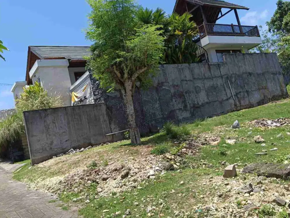 dijual tanah 300 M2 IDR 600 juta per are kawasan GWK ungasan Badung Bali