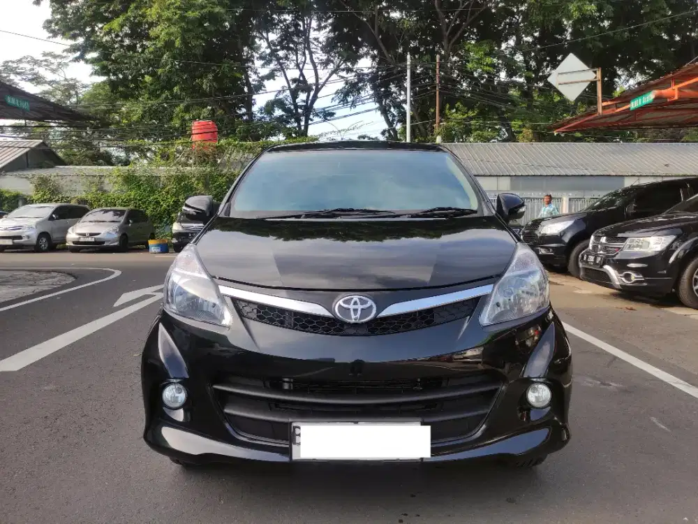 Toyota Avanza 1.5 veloz at 2013