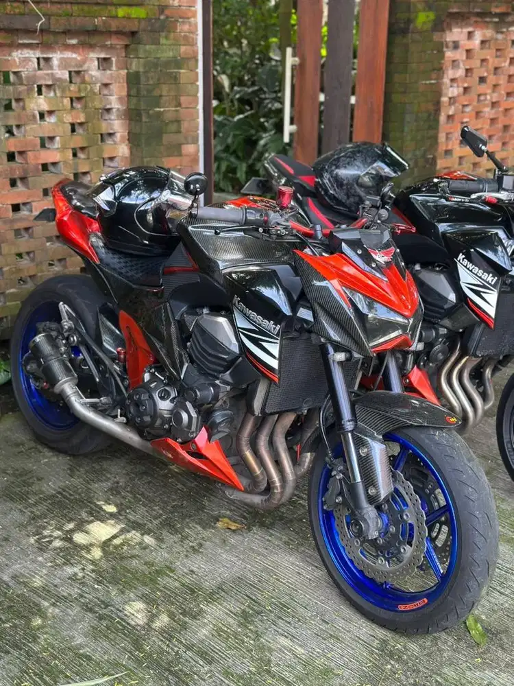 Kawasaki Z800 (moge 800cc) ABS warna Favorit ORANYE mulus kinyiskinyis