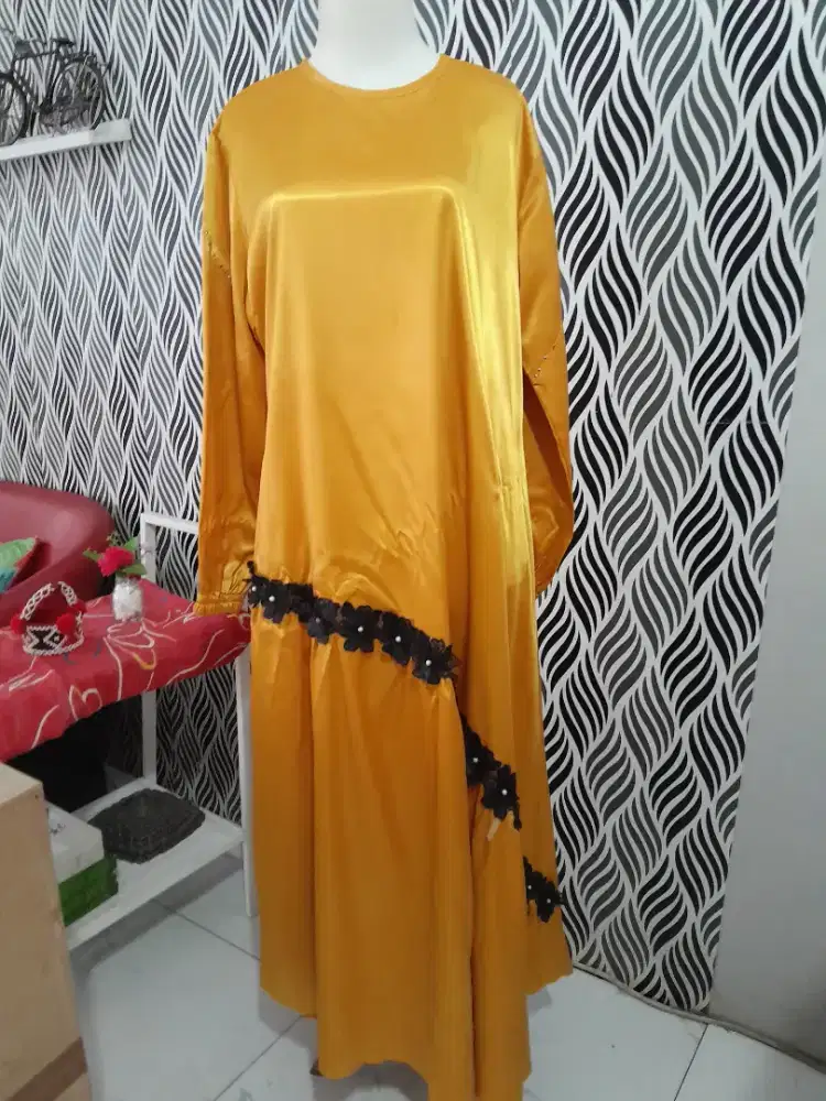 Dijual ..Gamis bahan Satin Sutra