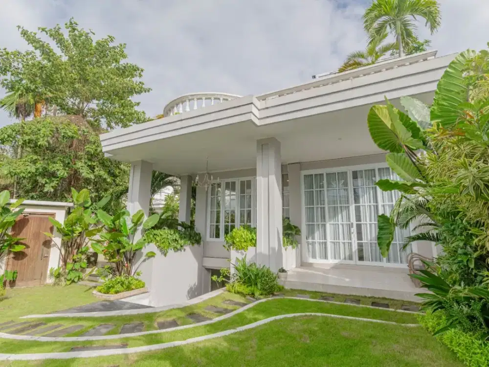 DIJUAL / FREEHOLD : Modern Villa American Style at Pererenan Beach