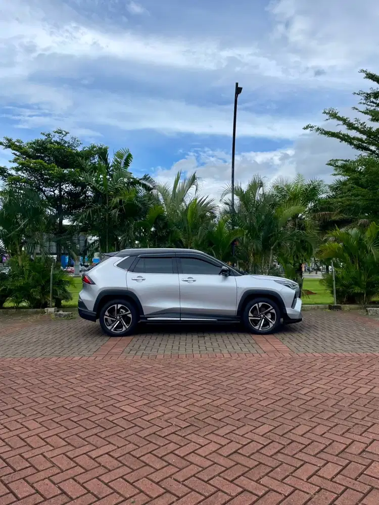 [Low Odo] Toyota Yaris Cross Hybrid 2024