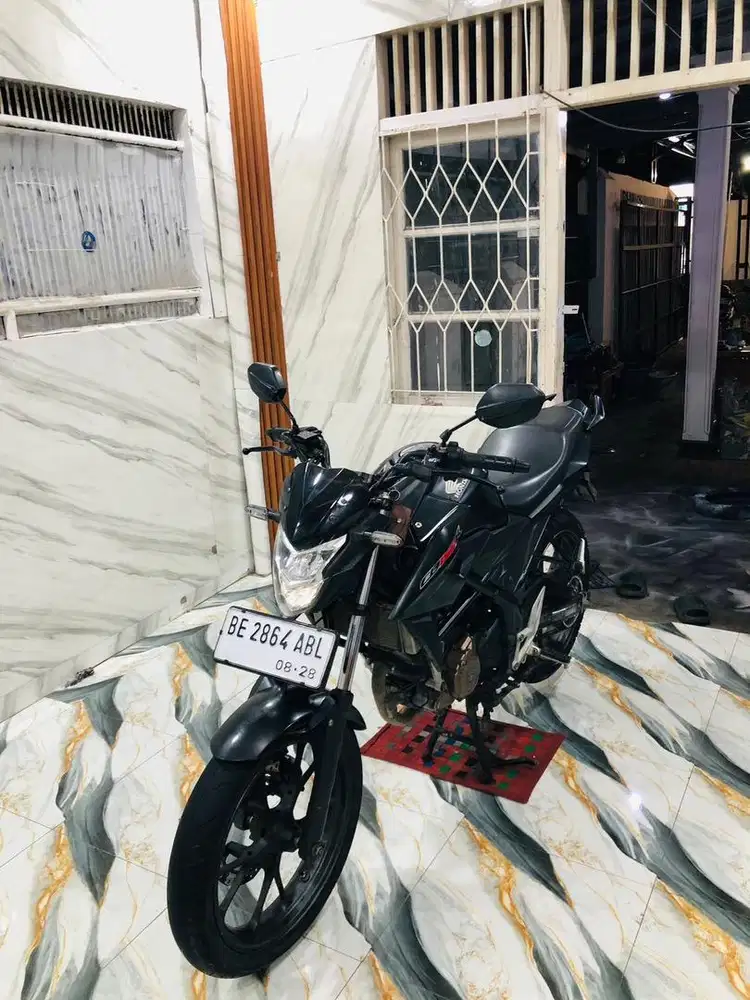 HONDA CB150 R NEW SANGAT ISTIMEWA 2018 Pajak Hidup