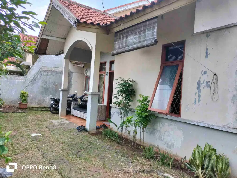 Jual Murah !! Rumah di Komplek SekNeg Cidodol , Ls 200m2, lokasi nyaman & aman