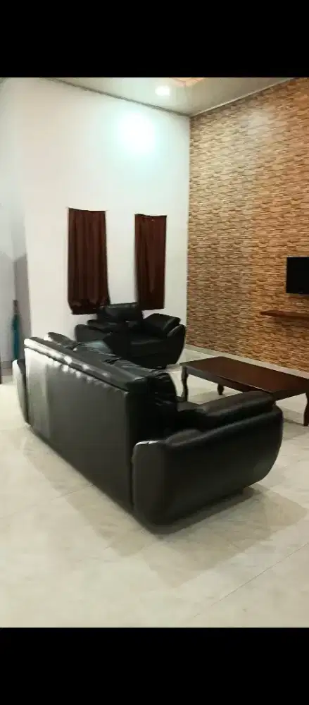 Guest house-penginapan-rumah sewa harian mingguan bulanan