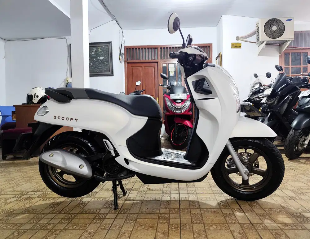 HONDA SCOOPY 2025 KM 4 RB AN KEYLESS