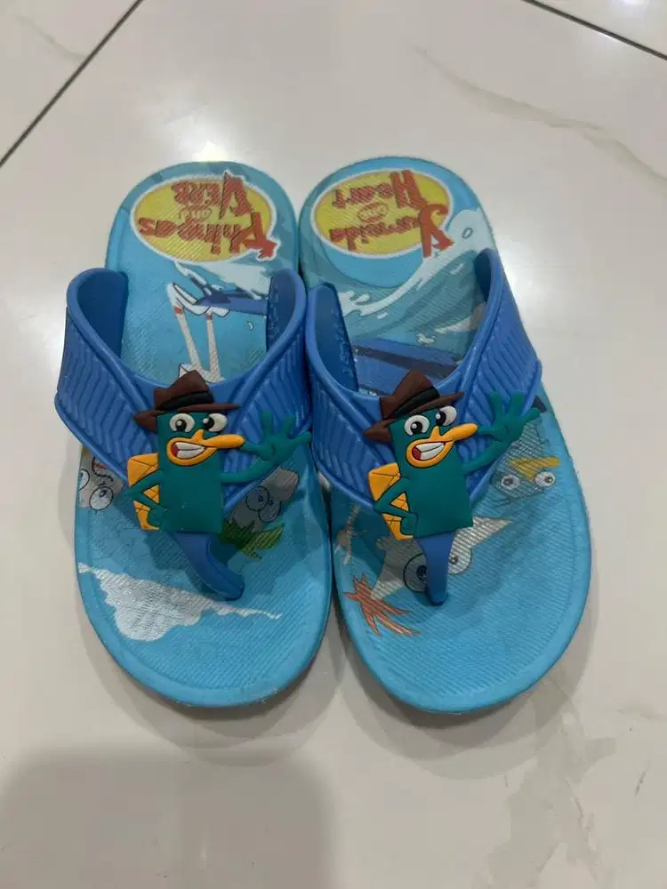 Sandal anak no 26 atau 16