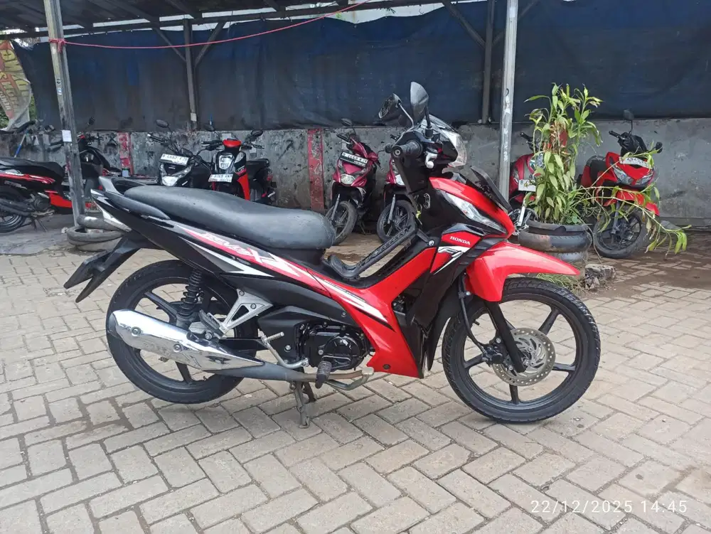 Revo X ,new 2023.km low 20.000 an
