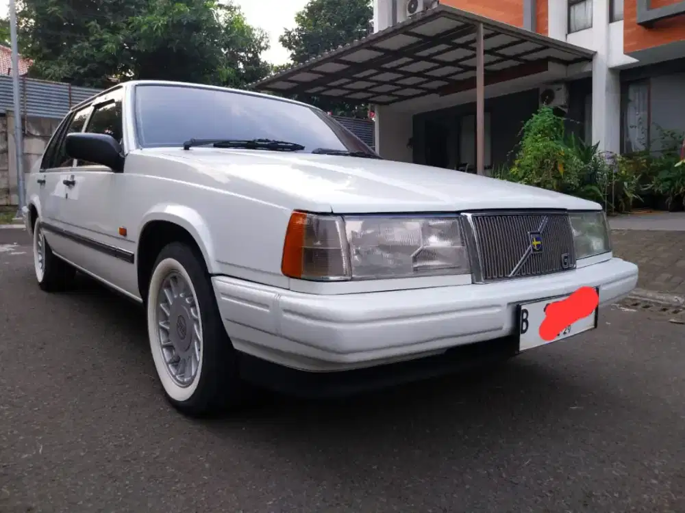 Volvo 960 GL th 1994  Putih (Jarang Ada) Automatic Transmisi