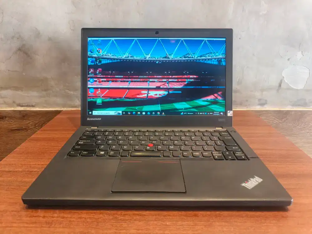 Laptop Thinkpad X240 core i5 4/500 mulus