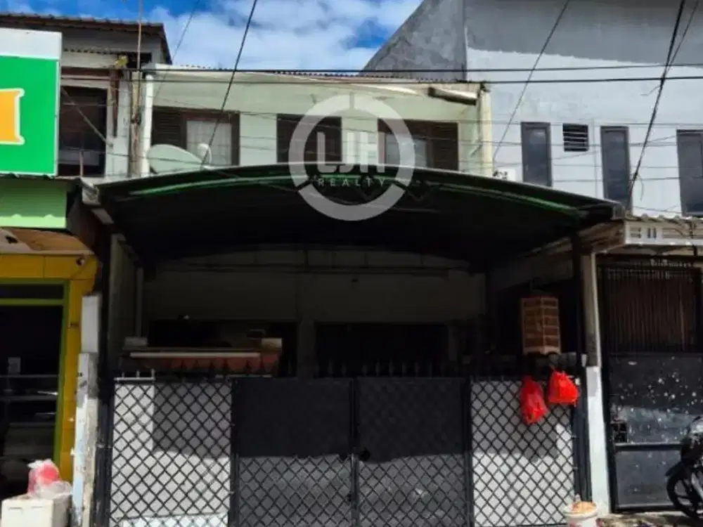 Rumah Lokasi Strategis di Raya Kelapa Gading, Jakarta Utara