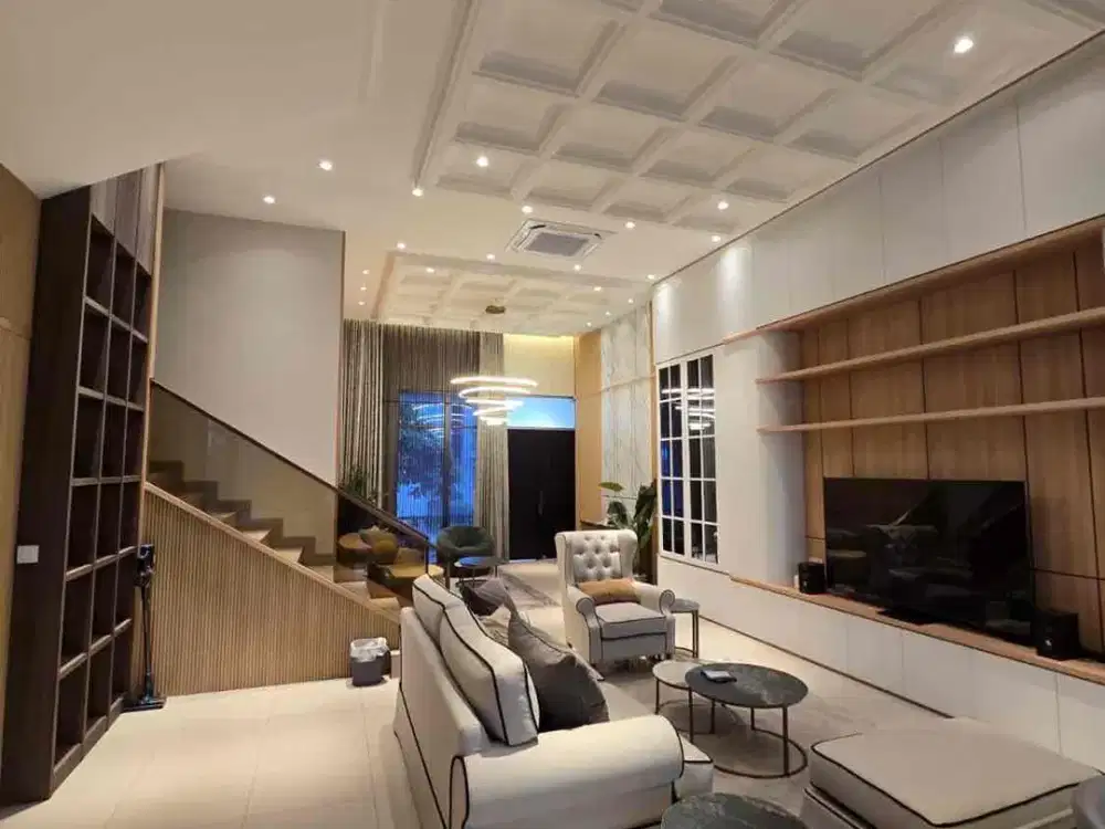 Rumah PIK 2 Riverside View Danau 10x25 Furnished