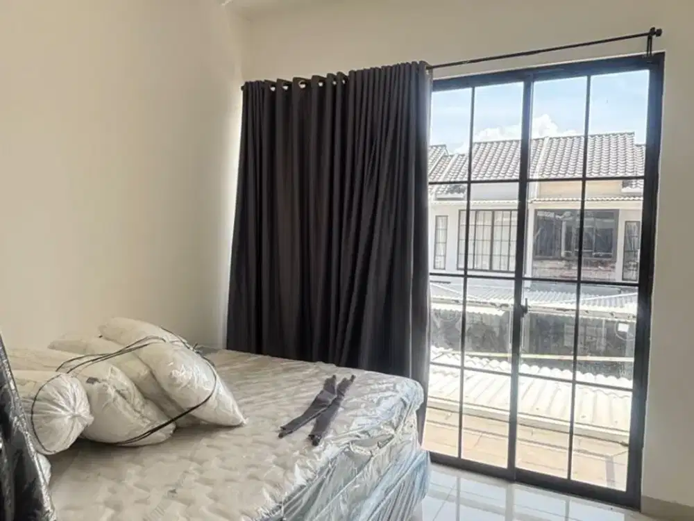 Rumah Green Lake City Siap Huni Cluester East Asia Tangerang