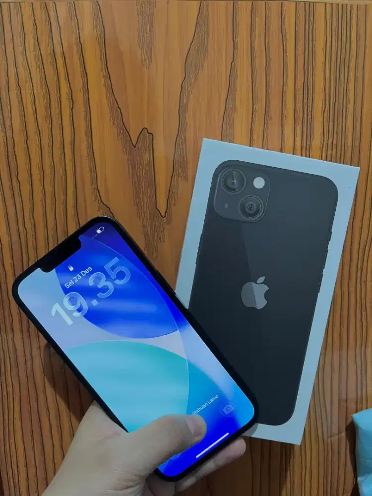 Iphone 13 128 Midnight iBox bh 100 garansi october