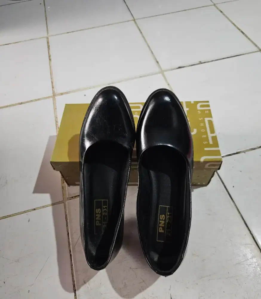 Jual sepatu pantofel wanita