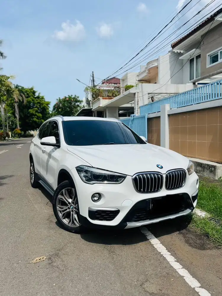 MURAH LOW KM BMW X1 PANORAMIC SUNROOF X LINE TIPE TERTINGGI UPGRADE