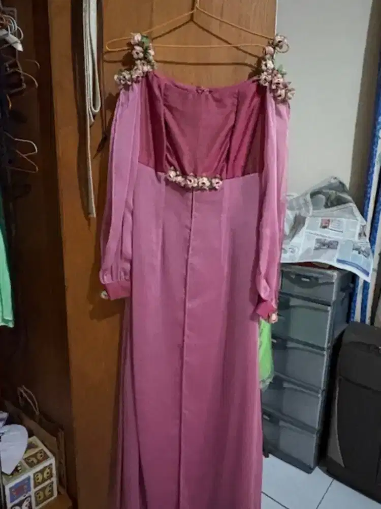 Baju pesta kondisi super bagus