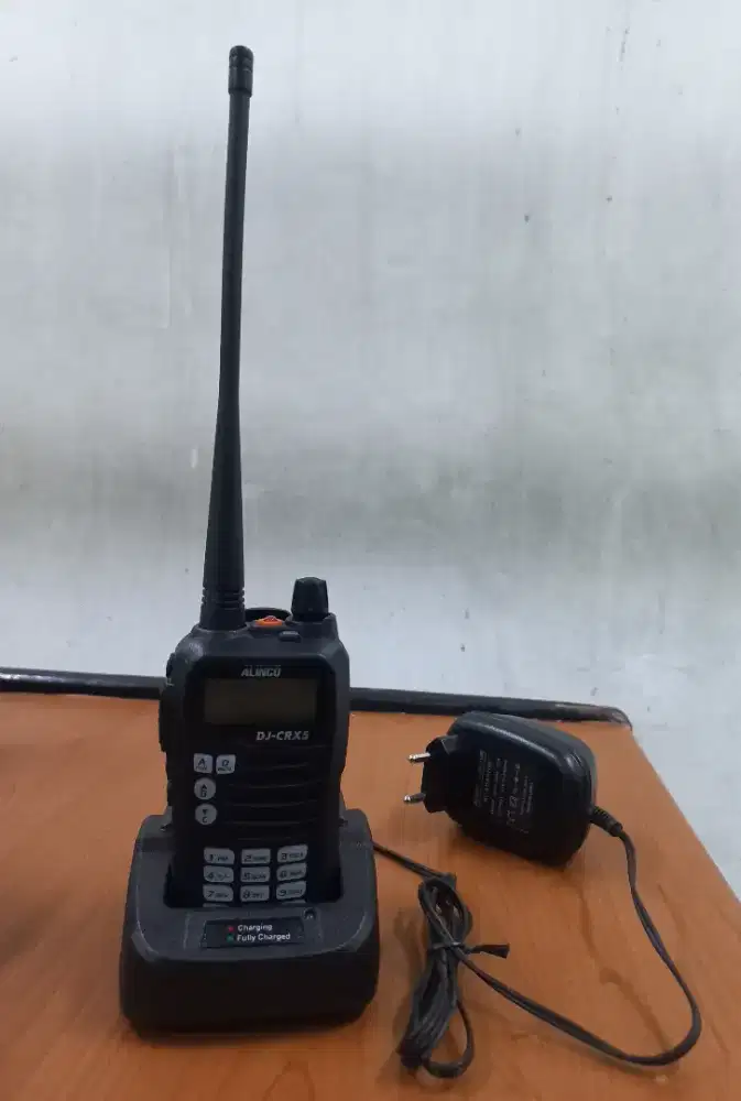 Di jual HT Alinco (DJ-CRX5)