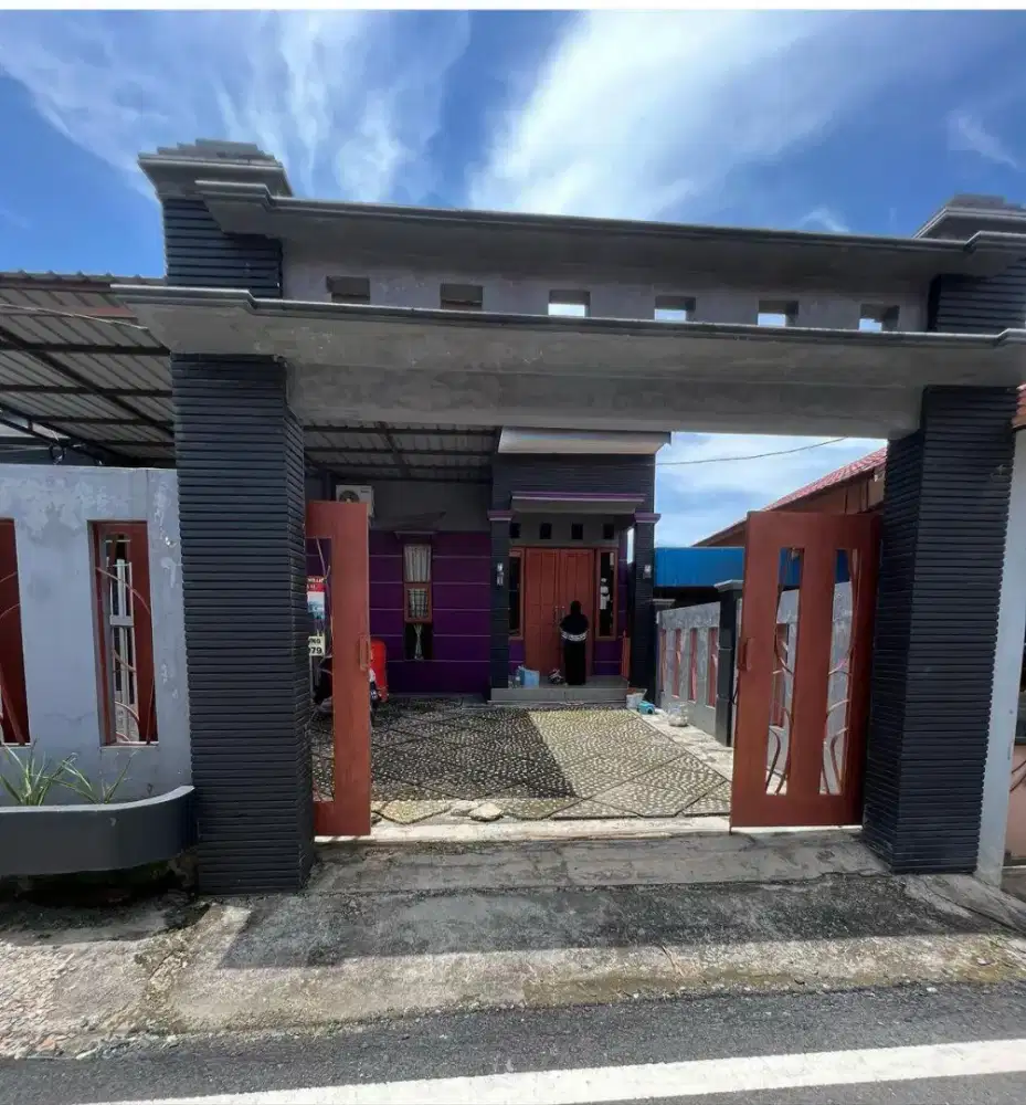 Dikontrakkan rumah strategis 1 thn  30jt / 6 bln 15jt untuk keluarga