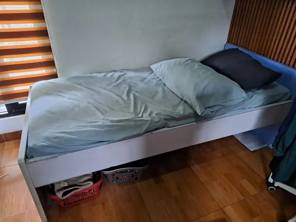 Dipan + kasur in the box 90 x 200